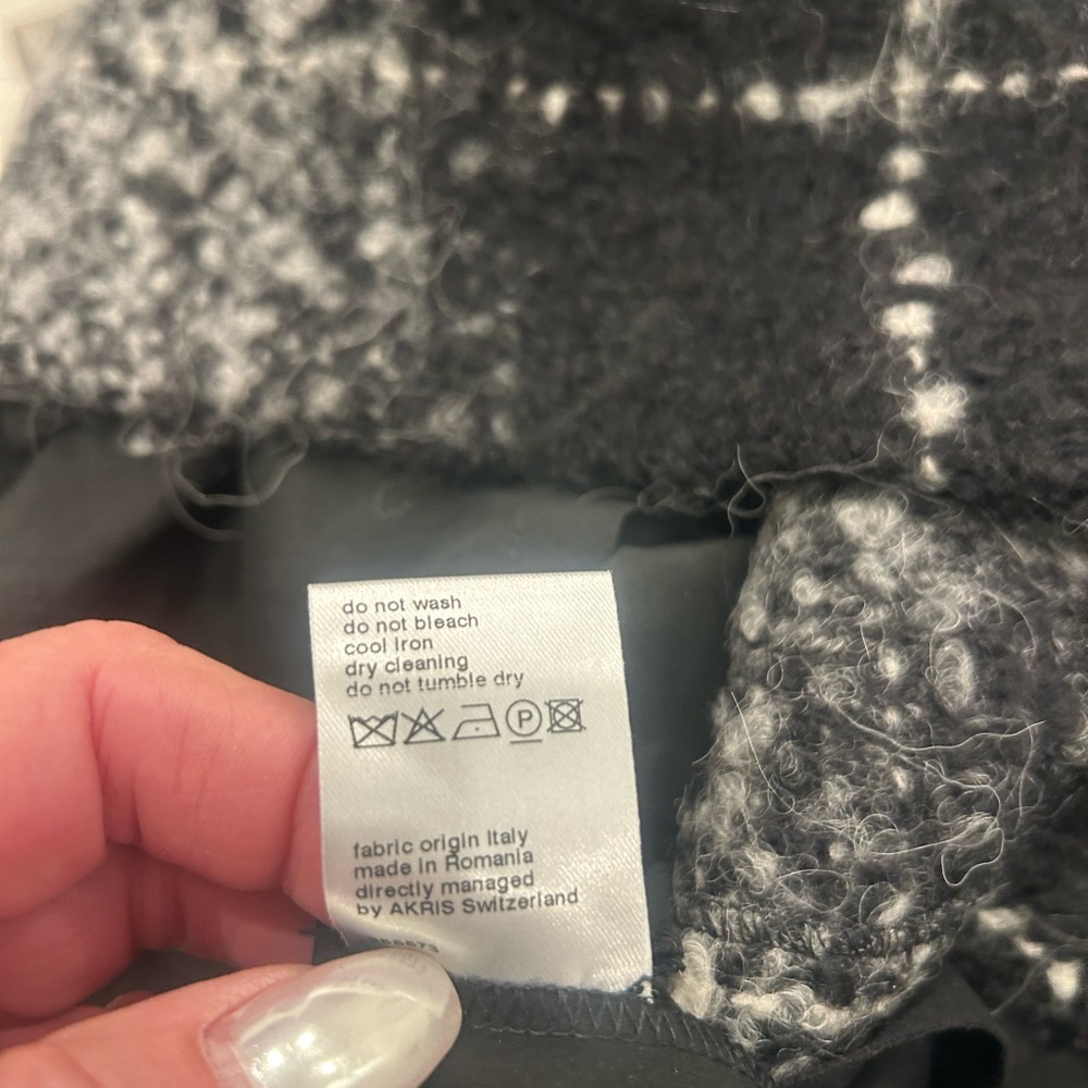 Akris Punto Black and White Pencil Skirt - Picture 15 of 16